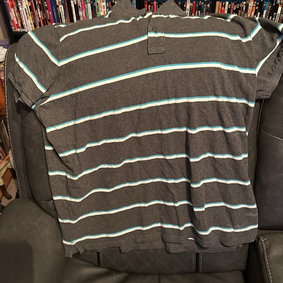 Old navy polo shirt. XXL - Picture 2 of 3